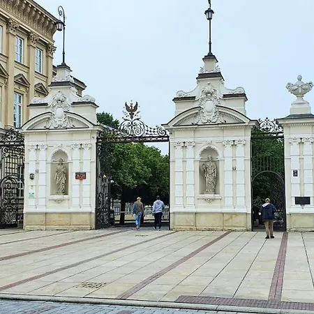 Nike - Old Town And Nike Monument View Warsaw